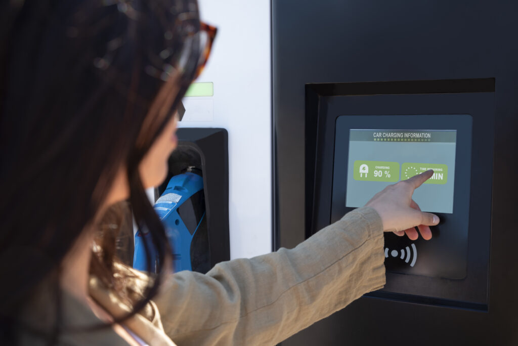 THE BENEFITS OF HAVING AN ATM IN YOUR BUSINESS